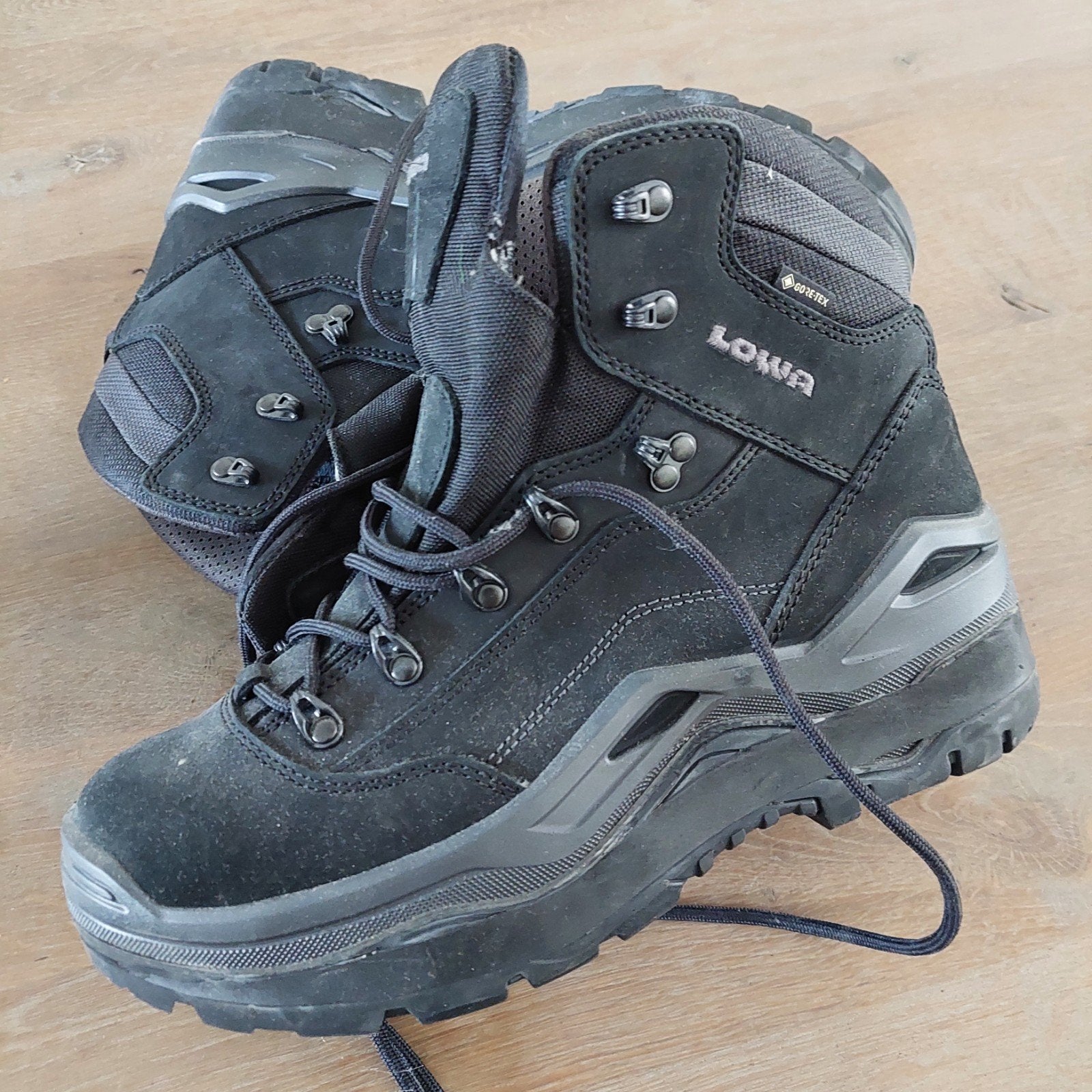 nieuwe lowa werkschoenen 43, Ophalen of Verzenden, Nieuw, Schoenen