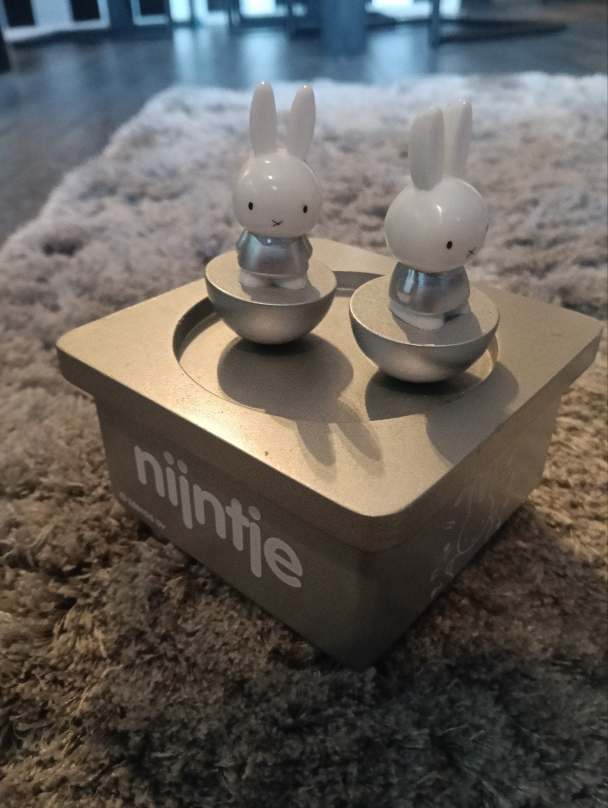 Nijntje opwindbare muziekdoos met twee ronddraaiende Nijntje, Ophalen of Verzenden, Zo goed als nieuw, Overige typen, Met geluid