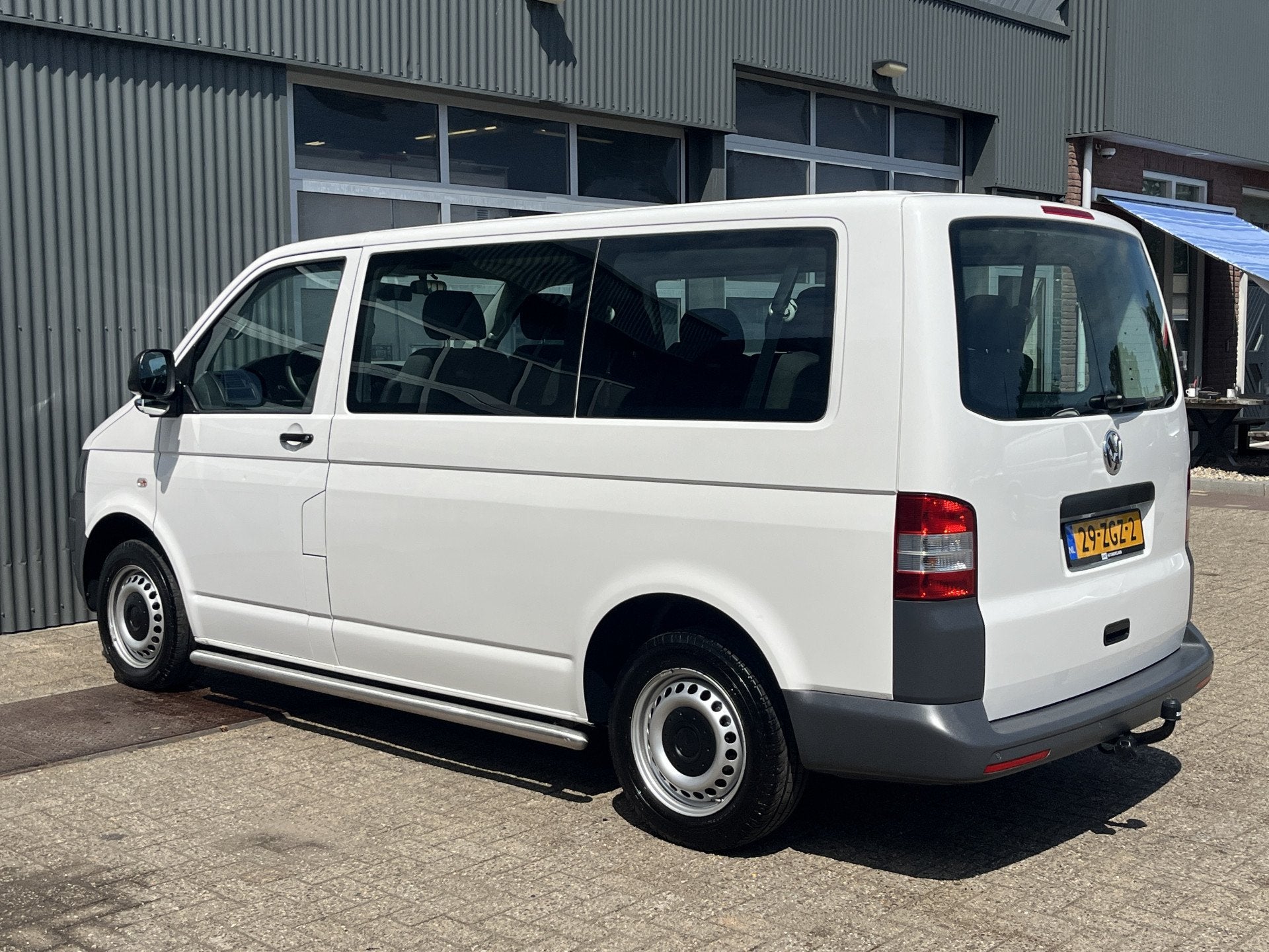 Volkswagen Transporter Kombi 2.0 TDI DSG Automaat L1H1 BTW e, Euro 5, Stof, Gebruikt, Zwart