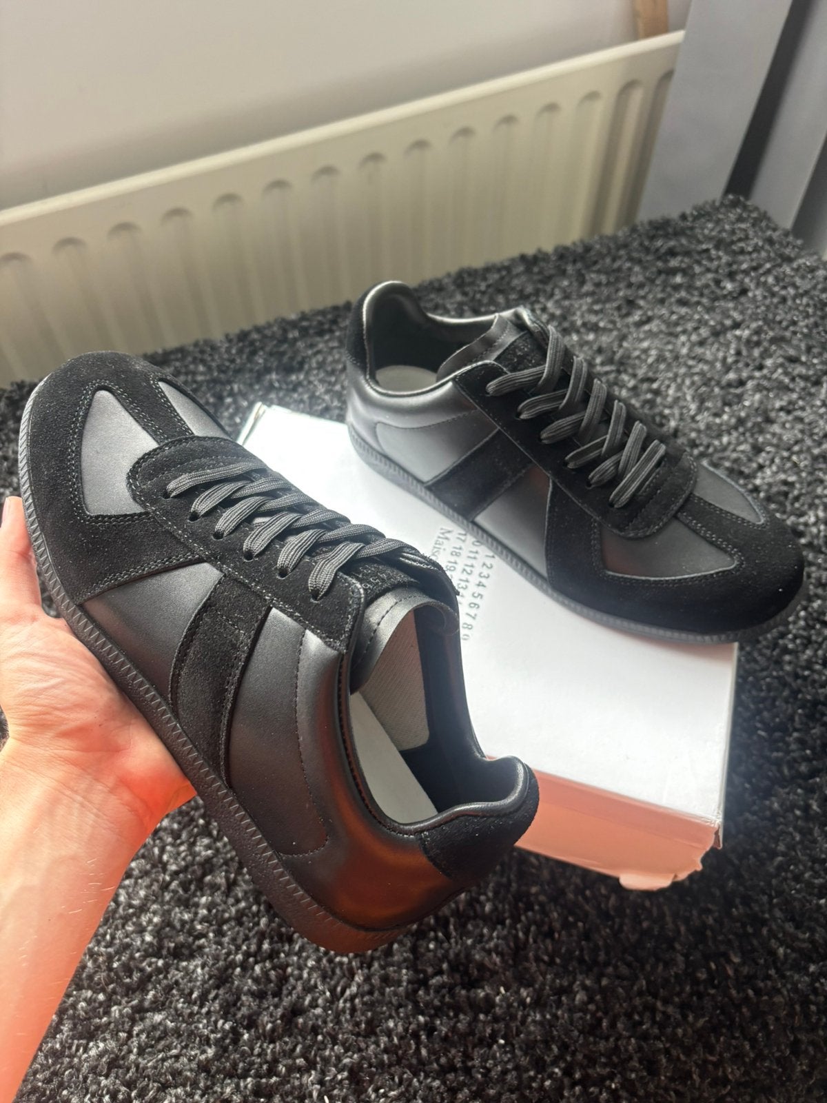 Maison Margiela Replica Gats Sneakers Black, Zwart, Nieuw, Ophalen of Verzenden, Sneakers of Gympen
