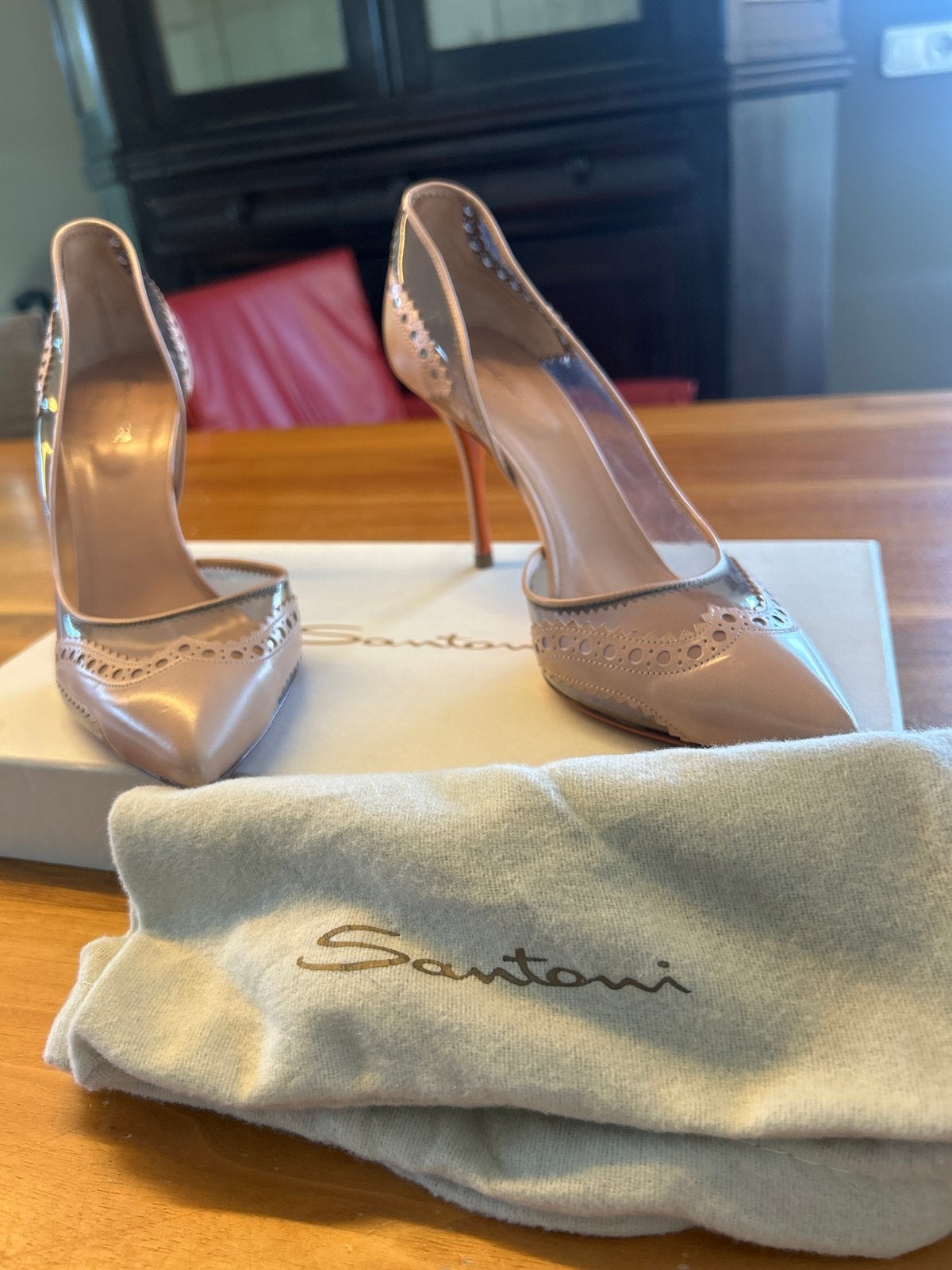 Santoni Pumps Maat 39 - Zo Goed als Nieuw, Ophalen of Verzenden, Zo goed als nieuw, Beige, Pumps