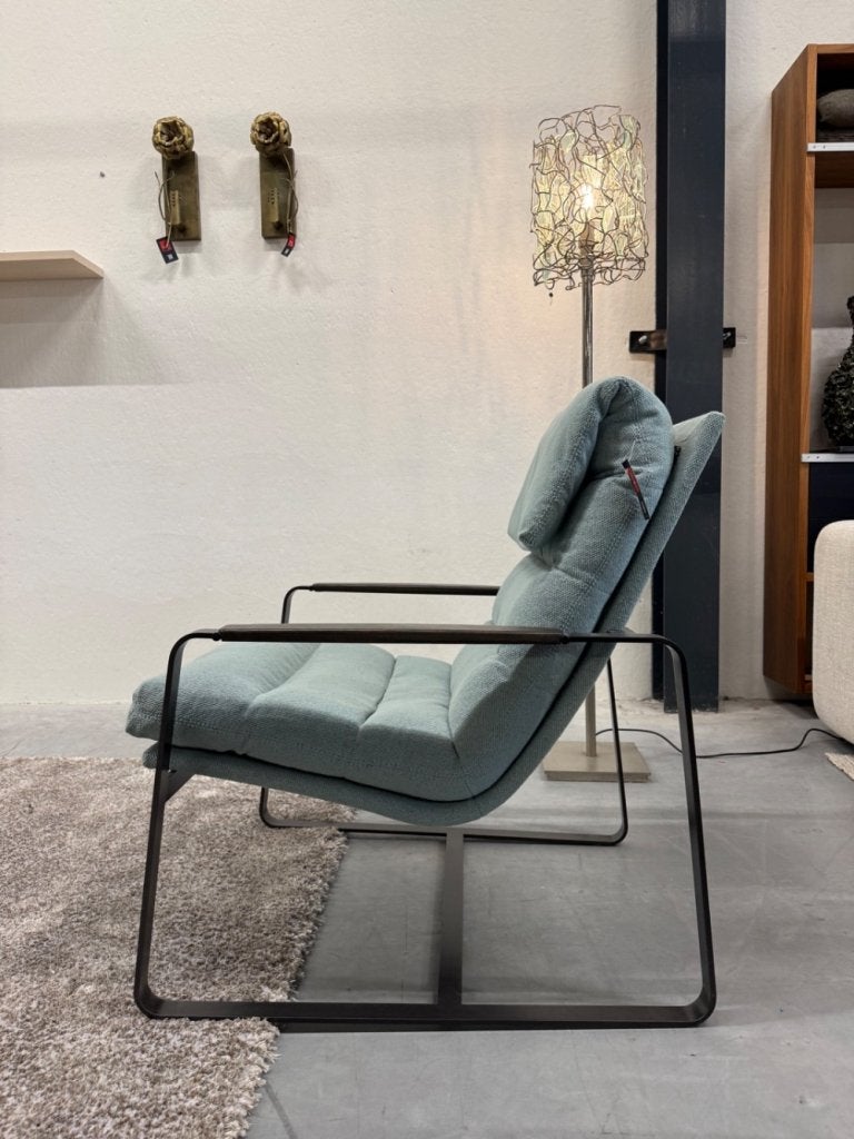 Nieuw Leolux Indra Fauteuil Cuzco Blauw stof Design stoel, Leolux, Info@leolux.nl, Nieuw, 75 tot 100 cm