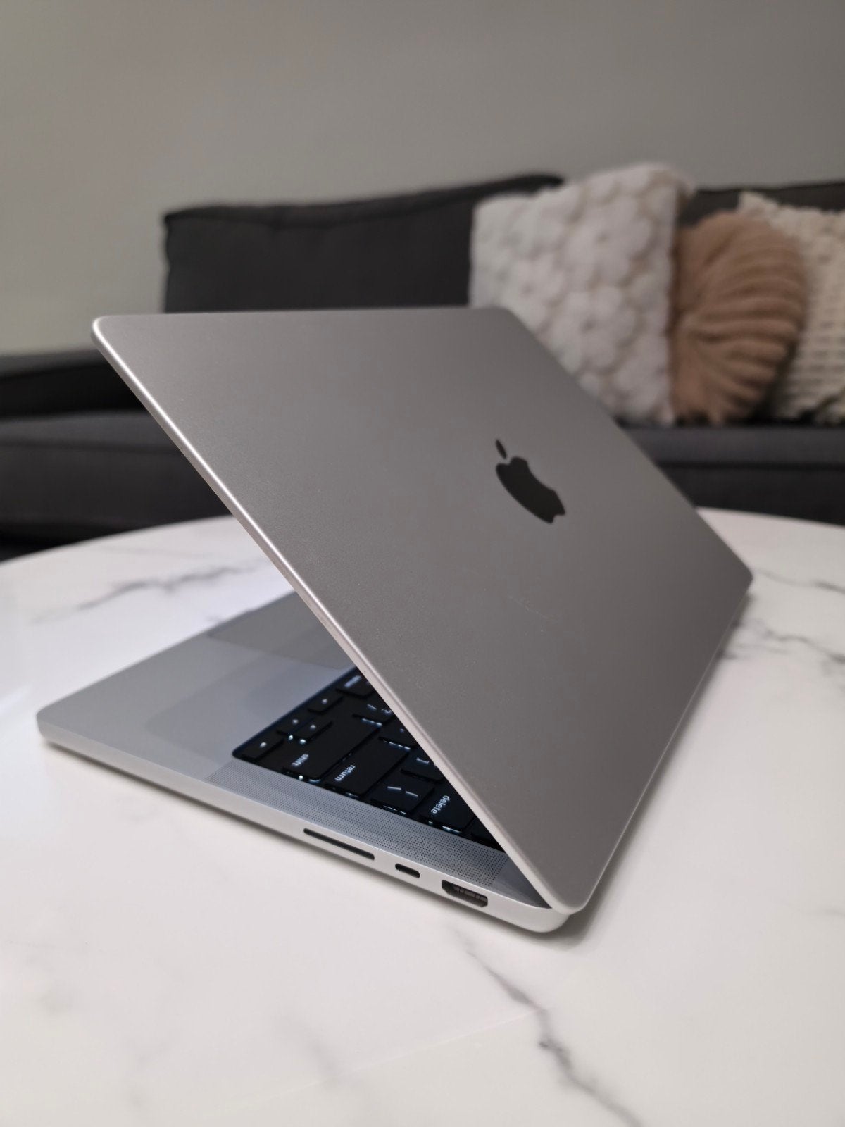 MacBook Pro 14 M1 Max 32GB 1TB 24-core GPU | + Apple oplader, Computers en Software, Apple Macbooks, Zo goed als nieuw, MacBook Pro