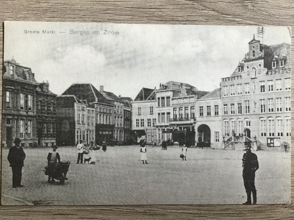 Oude Ansichtkaart Grote Markt Bergen op Zoom Reprint, Ophalen of Verzenden, Voor 1920, Ongelopen, Noord-Brabant