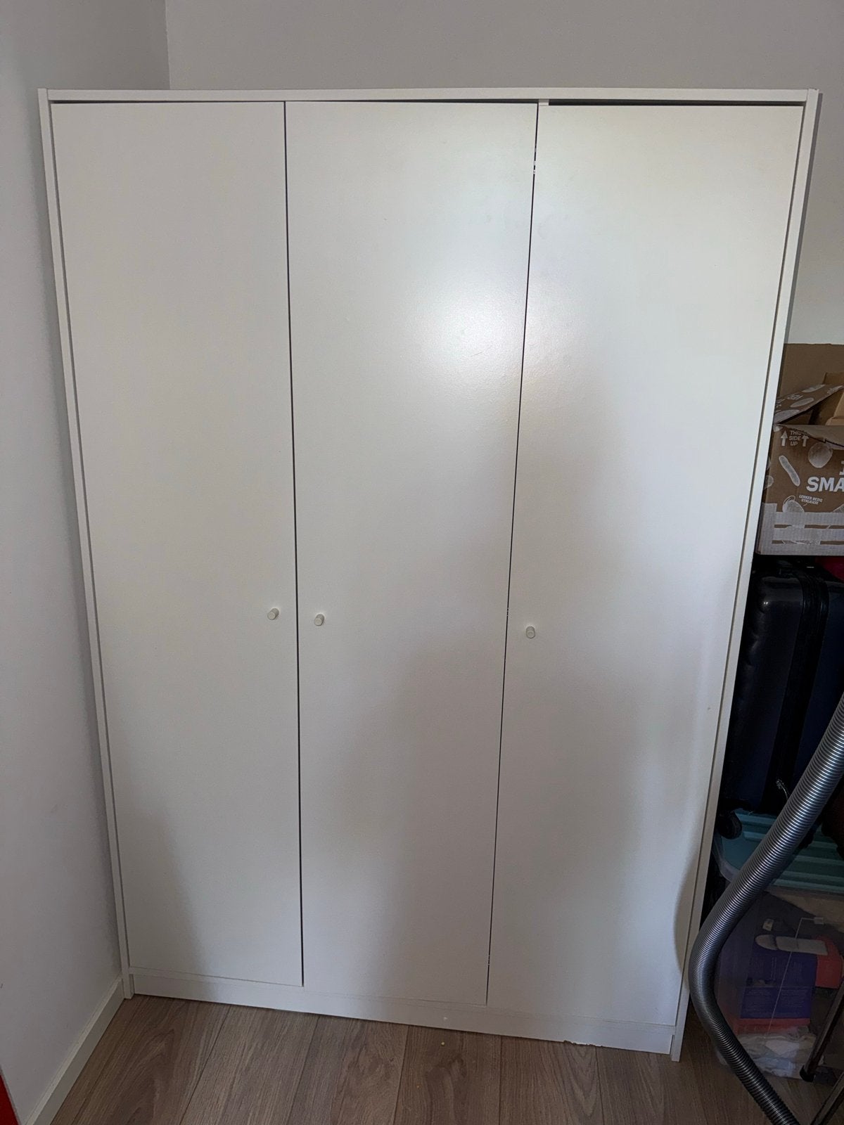 IKEA KLEPPSTAD Kledingkast met 3 deuren, wit, Ophalen, Gebruikt, 100 tot 150 cm, 150 tot 200 cm