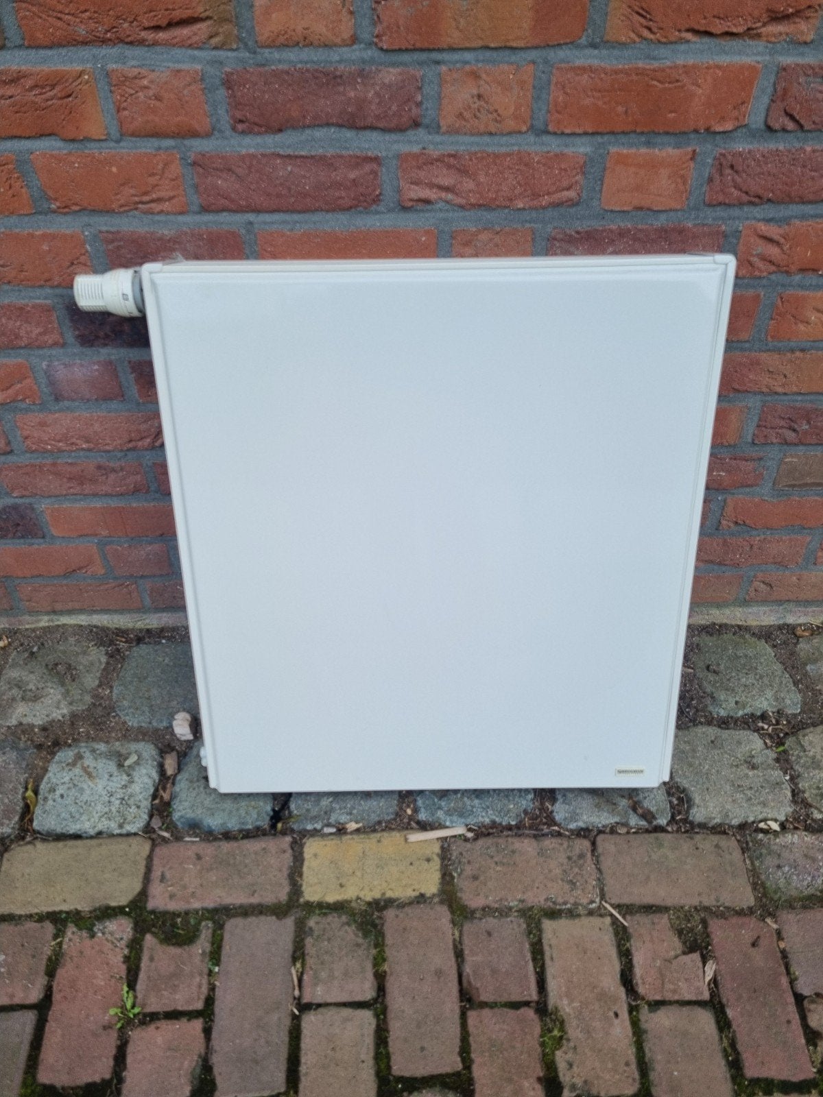 mooie verwarming radiator 65x70x10cm, Doe-het-zelf en Verbouw, Ophalen, Radiator, 30 tot 80 cm