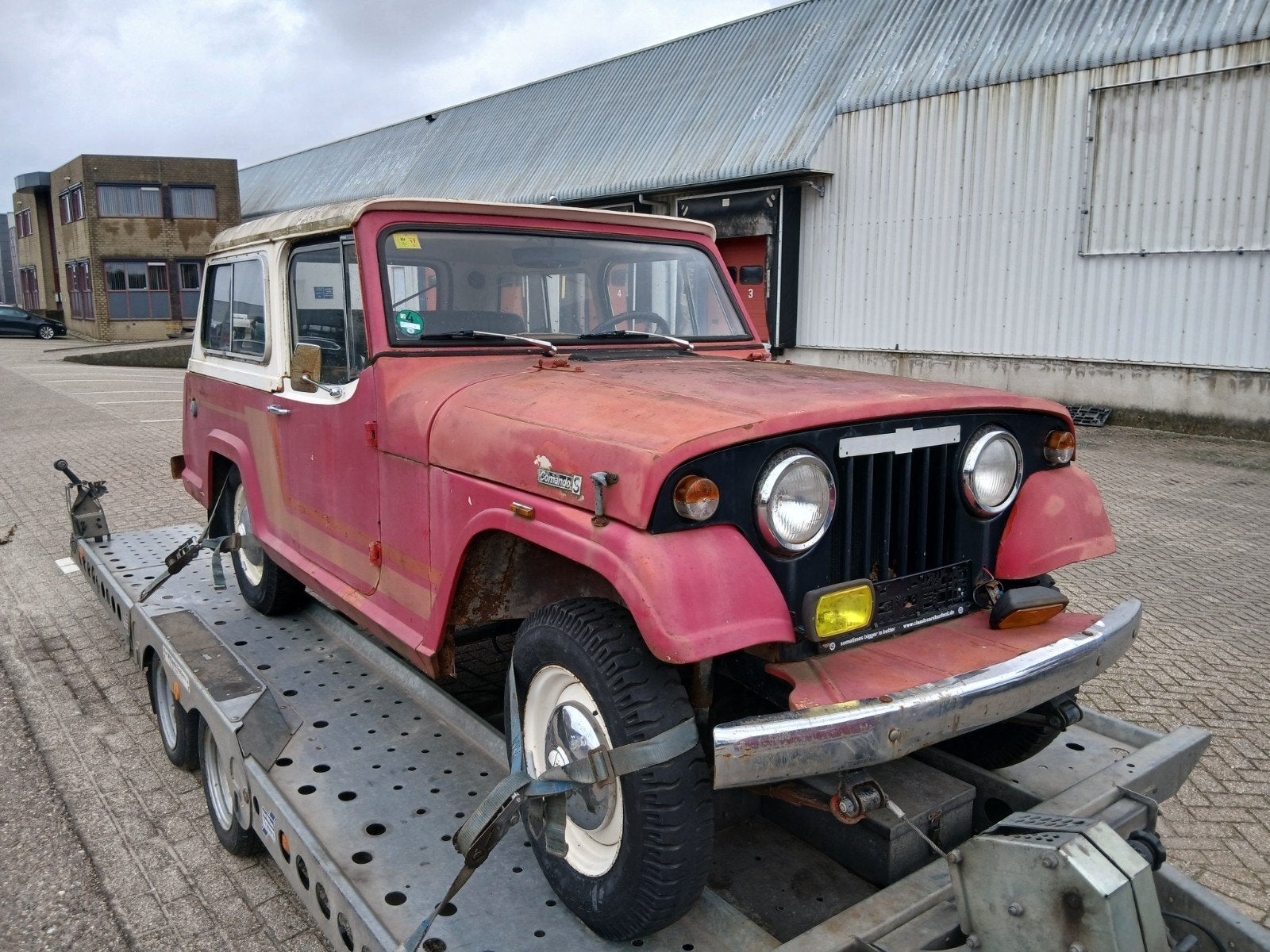 Jeep comando,s 4cil diesel bj 1976 harde opknapper., Auto's, Oldtimers, Bedrijf, Te koop