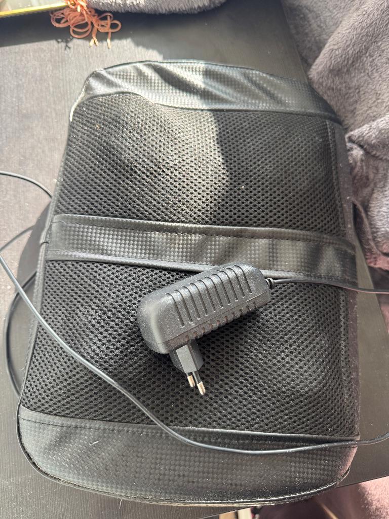 Voetenmassage kussen elektrisch, Ophalen, Zo goed als nieuw, Massagestoel of Kussen