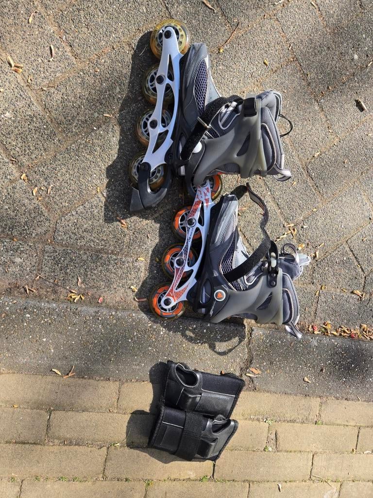 K2 EXO 6.1-M skeelers met beschermers, Sport en Fitness, Skeelers, Ophalen of Verzenden