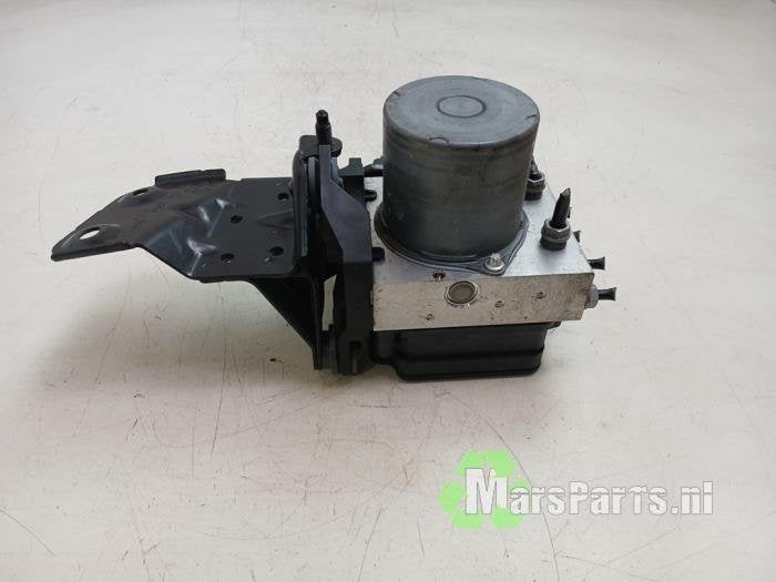 ABS Pomp van een Volkswagen T-Cross, Gebruikt, -, Volkswagen, -