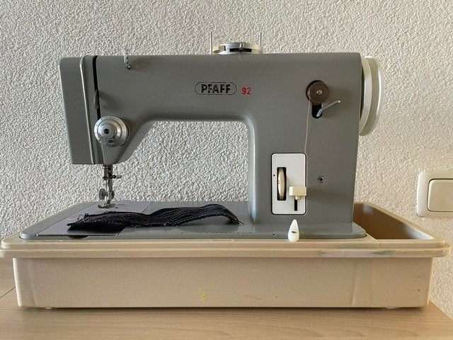 Mooie vintage naaimachine; Pfaff 92, Ophalen, Zo goed als nieuw, Naaimachine, Pfaff