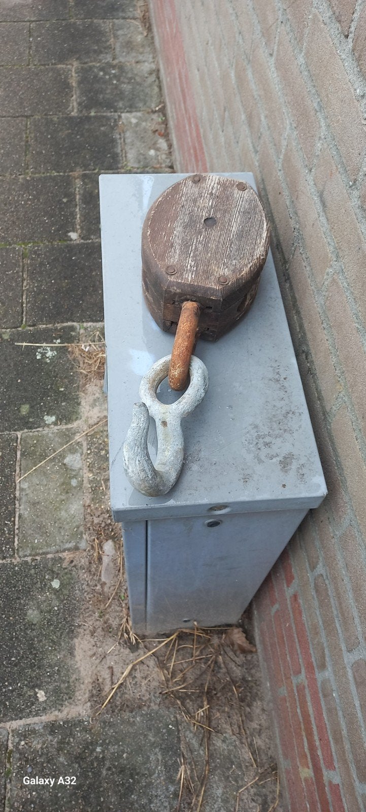 Groot eiken hijsblok met zware haak van oude bootlier, Ophalen of Verzenden