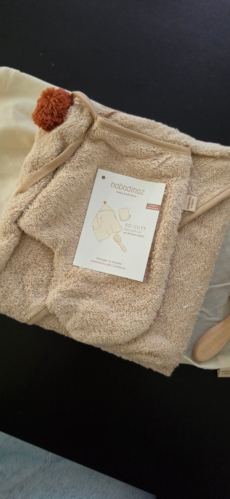 Nobodinoz Baby Badset: Handdoek, Washandje & Borstel Almond, Ophalen of Verzenden, Nieuw, Overige typen, Overige merken