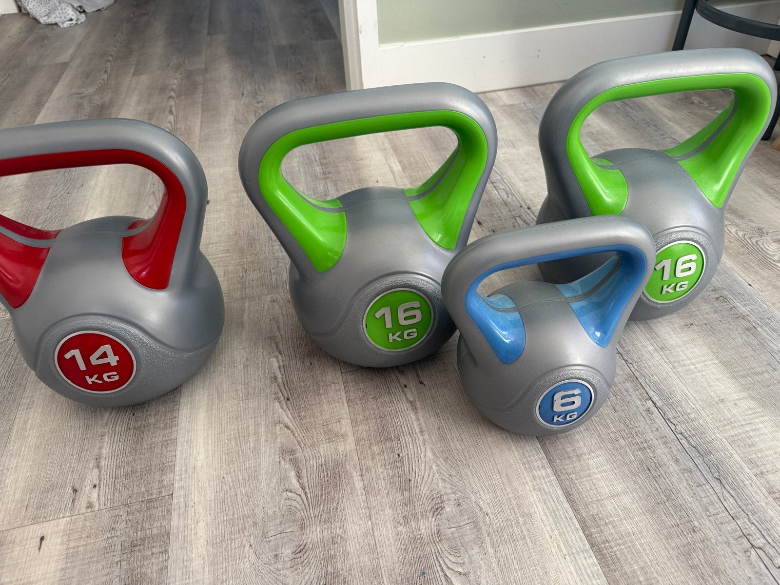 Kettlebell set - 6kg, 14kg, 2x 16kg, Ophalen, Zo goed als nieuw, Armen, Kettlebell