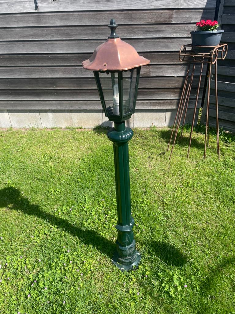 2 Stuks Klassieke Tuinlampen - 120cm Hoog, Gebruikt, Minder dan 50 watt, Staande lamp, Ophalen of Verzenden