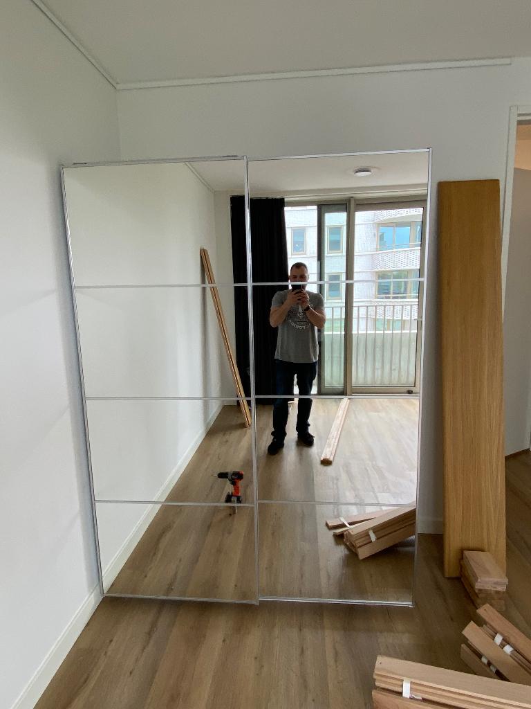 Schuifdeurkast, Glas, 100 tot 150 cm, Ophalen of Verzenden, Zo goed als nieuw