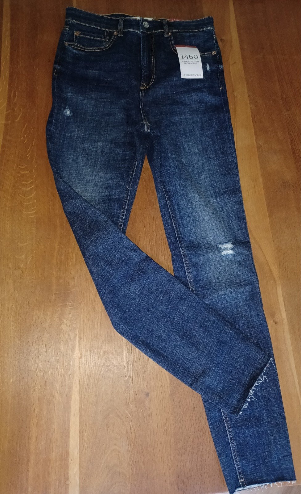 Stradivarius jeans 1450 mt 40 Tall, Kleding | Dames, Spijkerbroeken en Jeans, Ophalen, Blauw, Nieuw, W30 - W32 (confectie 38/40)