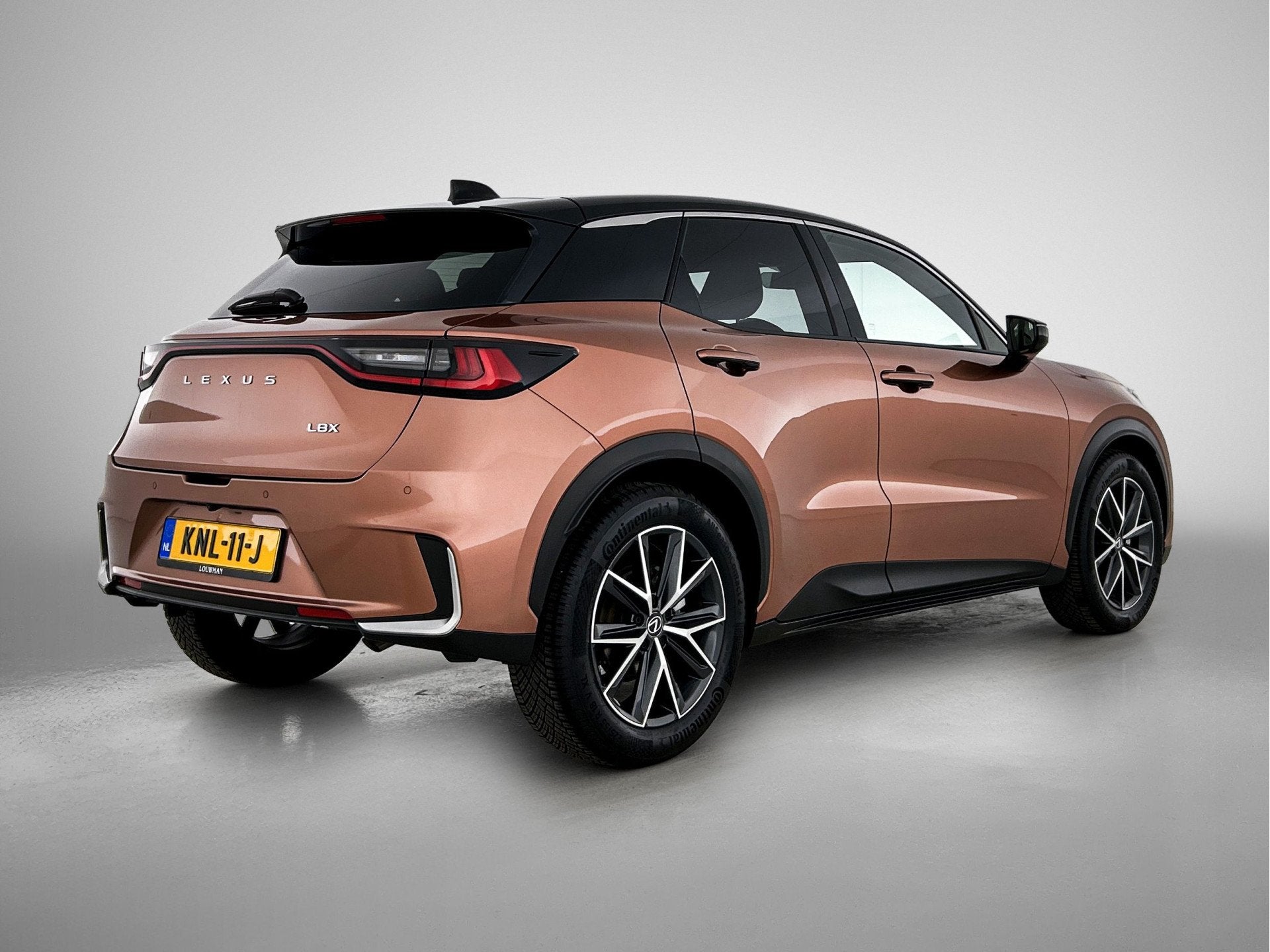 Lexus LBX Cool 2WD | Navigatie | BLS | PDC | (bj 2025), Auto's, 12 maanden, Gebruikt, Bedrijf, 650 kg