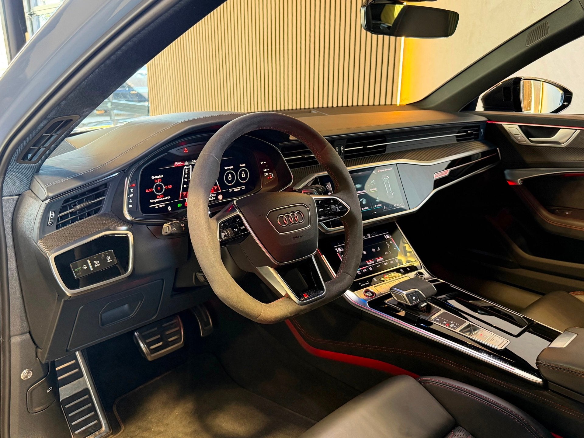 Audi A6 Avant RS6 TFSI quattro Pano|Keramisch|Carbon|HUD|B&O, Auto's, Audi, Automaat, Gebruikt, 600 pk, Vierwielaandrijving