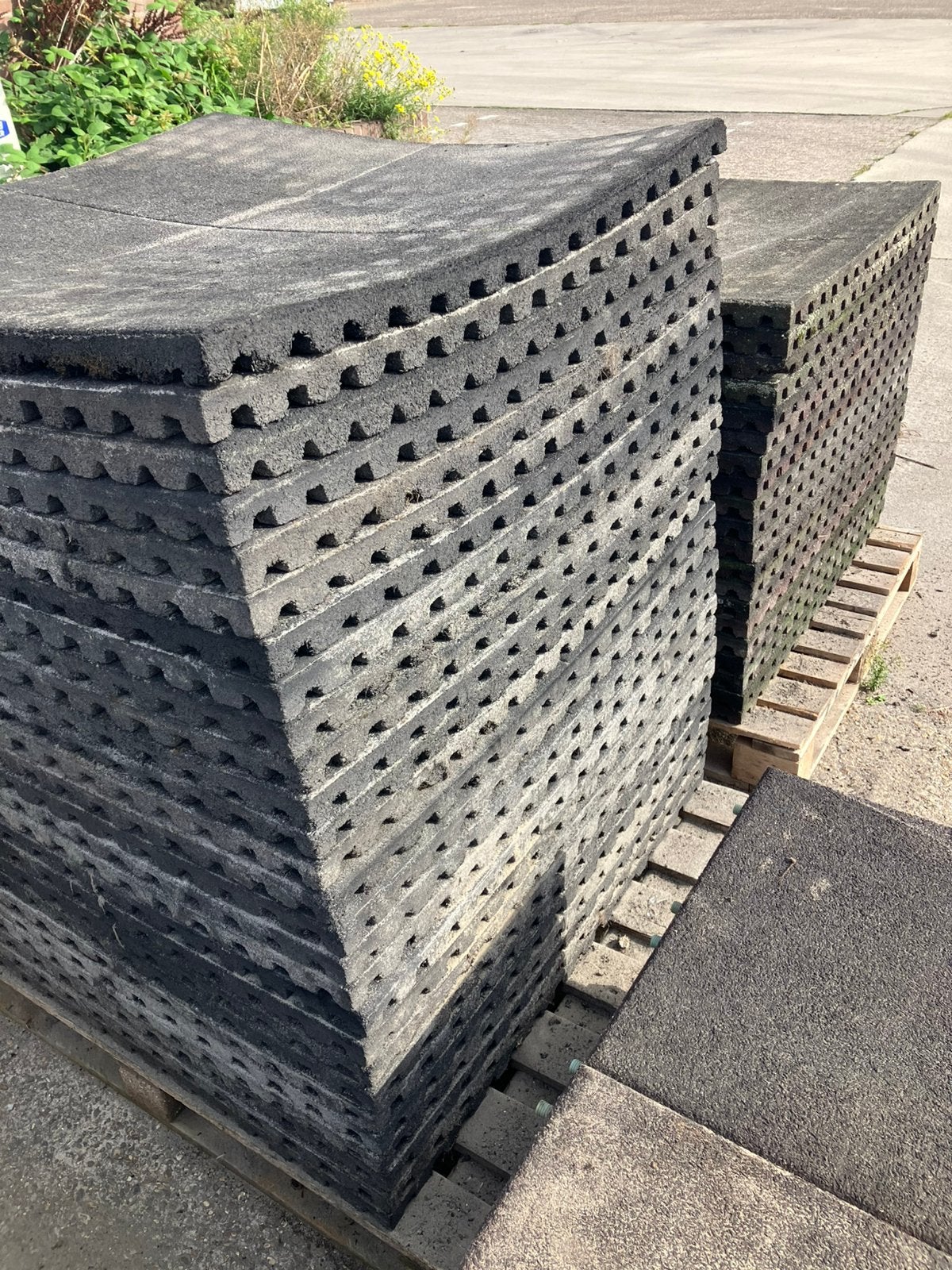 13 vochtdoorlatende rubberen tegels 100x100x4,5cm, Dieren en Toebehoren, Q, Q, Q