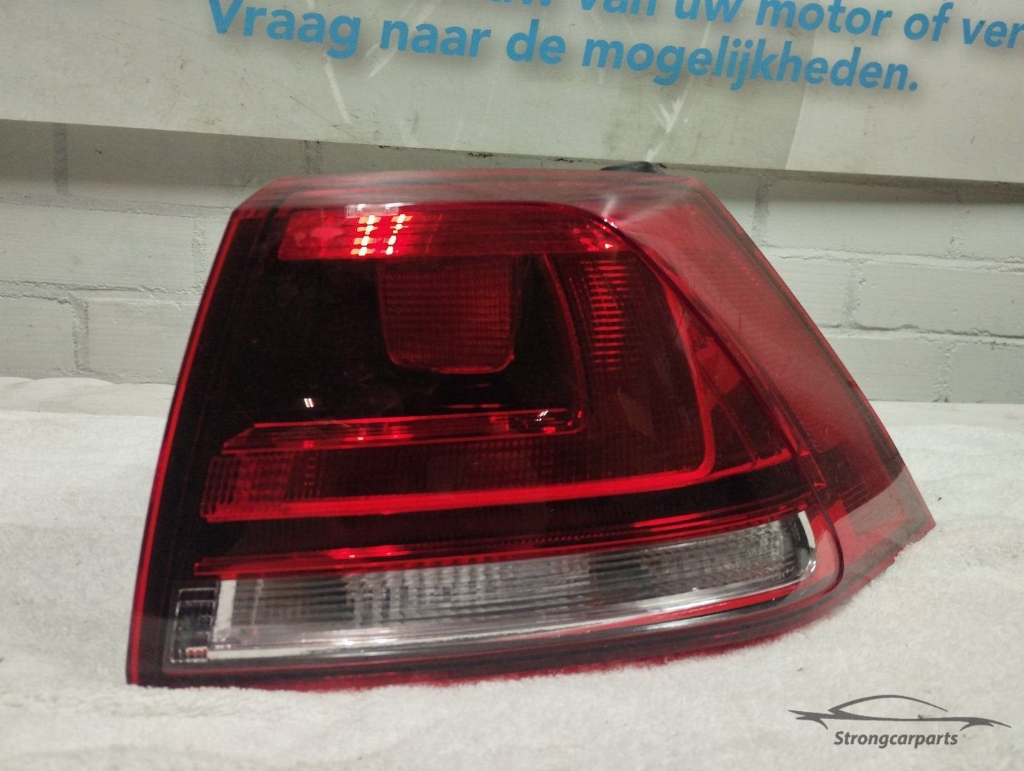 Achterlicht volkswagen Golf 7 rechts buiten 5G0945096P, Gebruikt, -, Volkswagen, -
