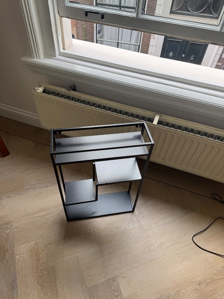 Wandstelling / wandrek – zwart metaal – industrieel design, Ophalen, Zo goed als nieuw