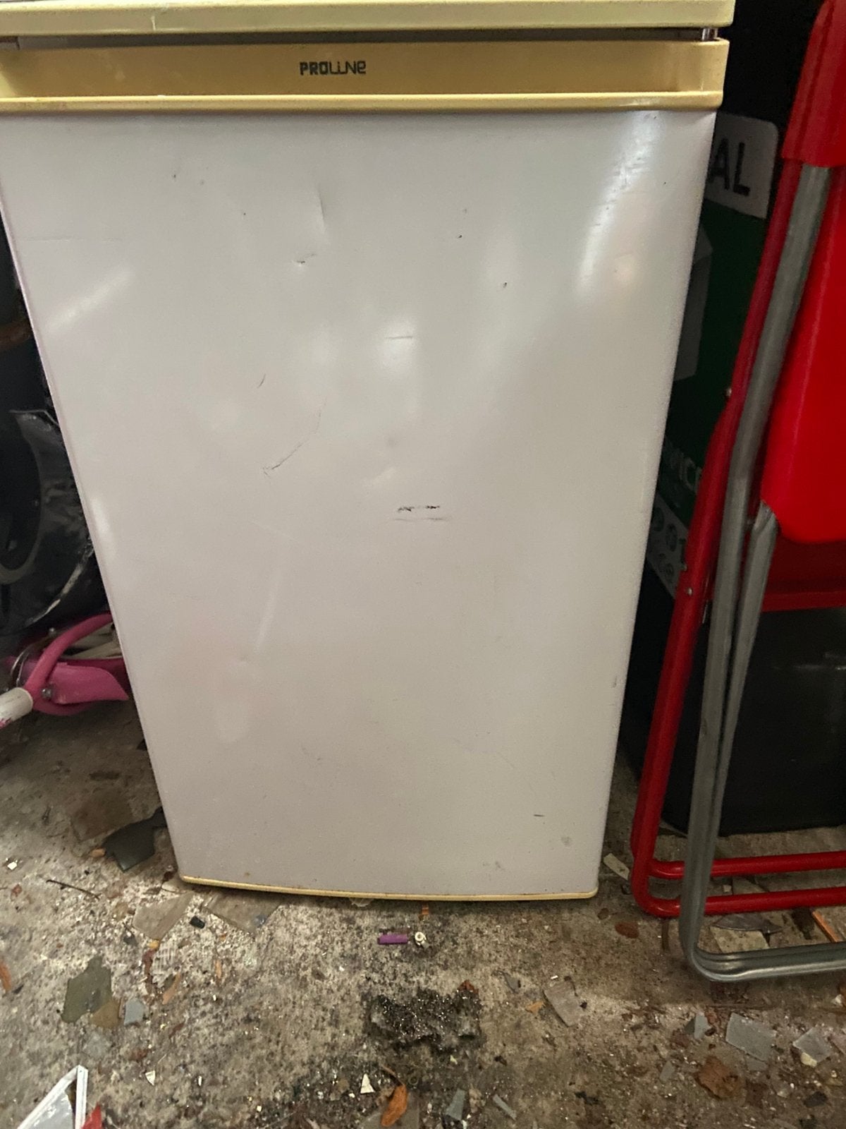 Tafelmodel koelkast, Witgoed en Apparatuur, 100 tot 150 liter, Zo goed als nieuw, Met vriesvak, Ophalen