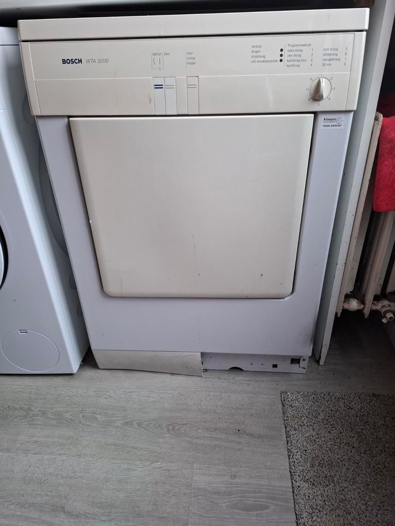 Bosch wasdroger - Functioneel met gerepareerd haakje, 6 tot 8 kg, Gebruikt, Ophalen of Verzenden, Voorlader