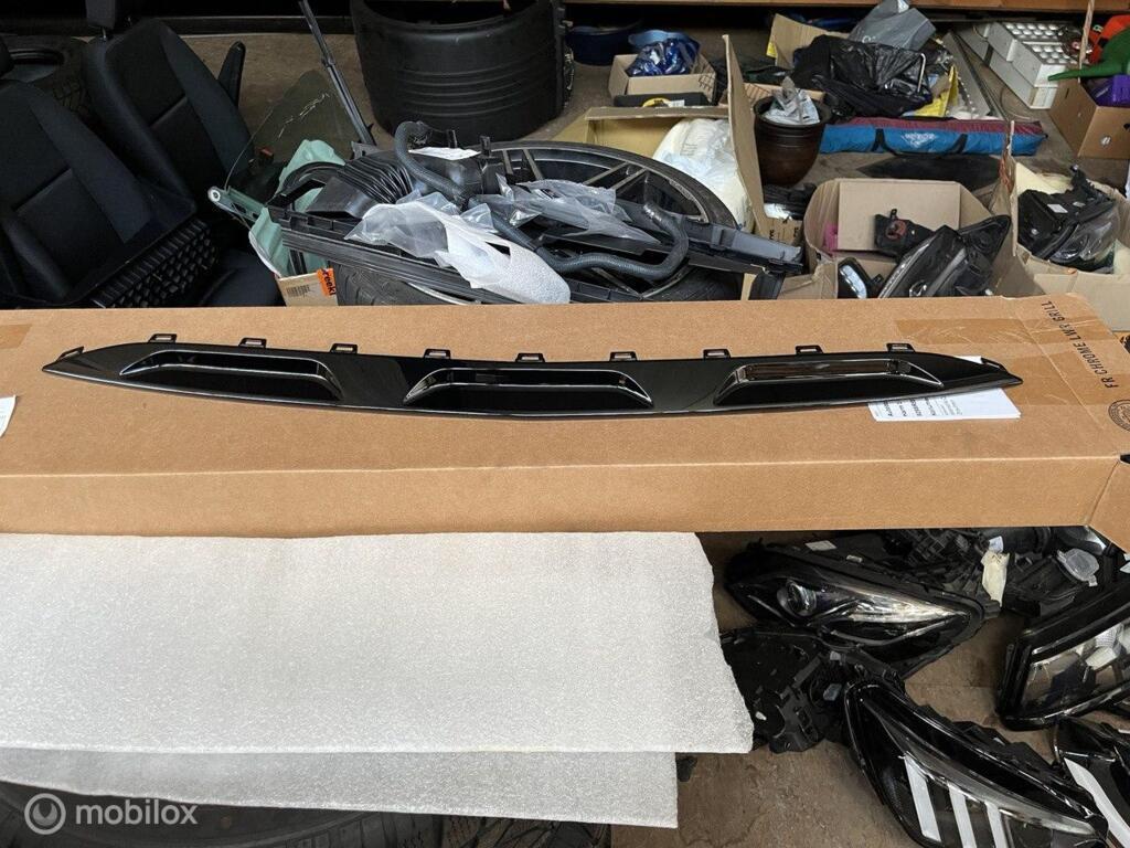 Sierlijst voorbumper origineel Mercedes GLE W167 a1678857003, Mercedes-Benz, Nieuw, Ophalen of Verzenden