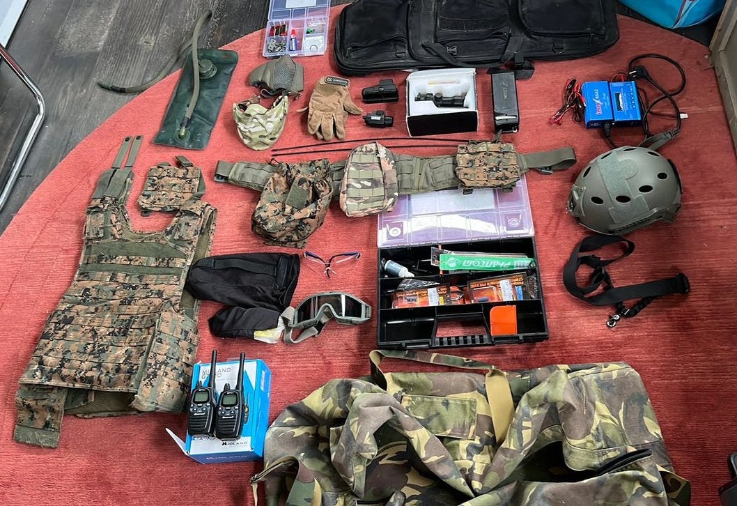 Airsoft set bril vest portofoon tas scope lader accessoires, Ophalen, Zo goed als nieuw
