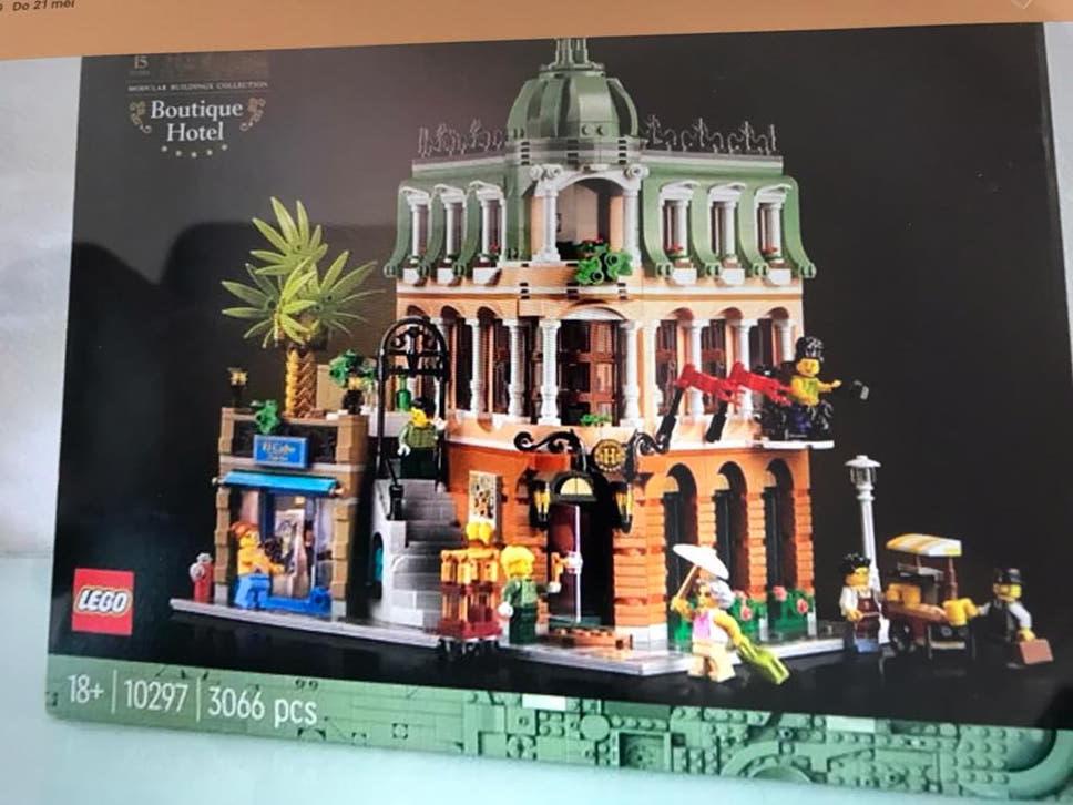 Lego Boutique Hotel 10297, Ophalen of Verzenden, Zo goed als nieuw