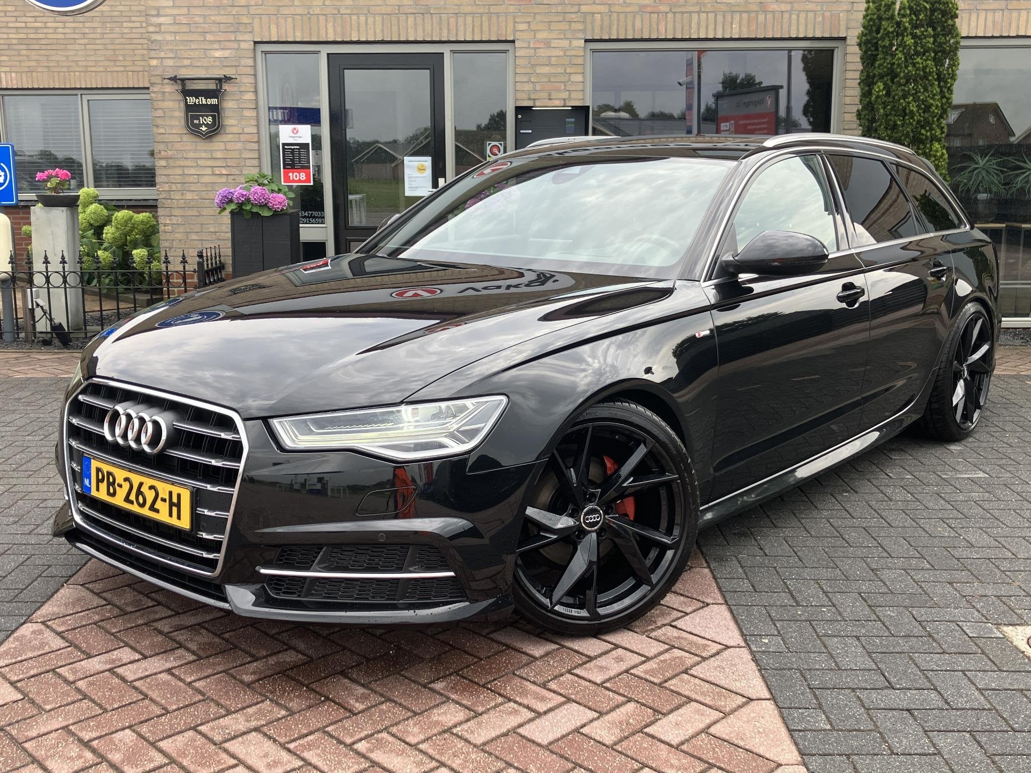 Audi A6 Avant 1.8 TFSI ultra S-line Edition | HUD | Pano | T, Auto's, Automatische klimaatregeling, Leder en Stof, Zwart, Origineel Nederlands