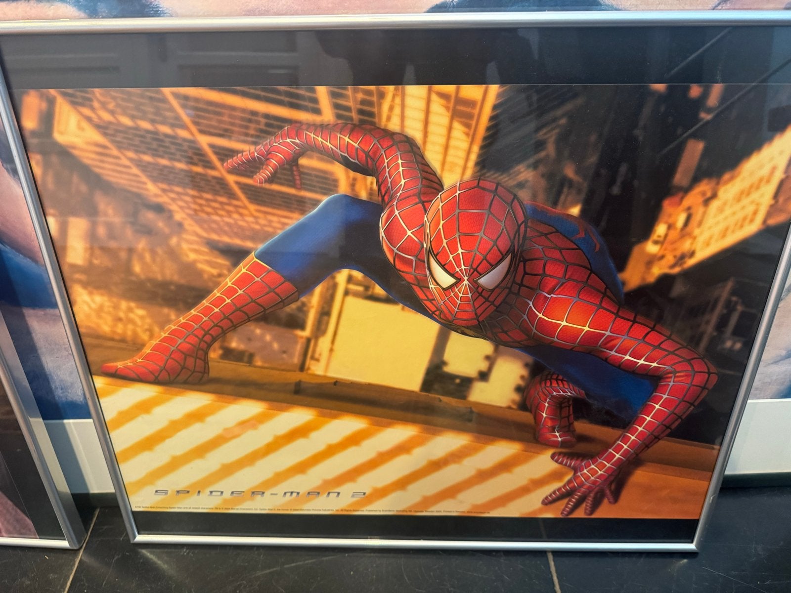 Spider-Man 2 Posters in Lijst (2 stuks), 50 – 75, Gebruikt, Ophalen of Verzenden, Foto of Poster