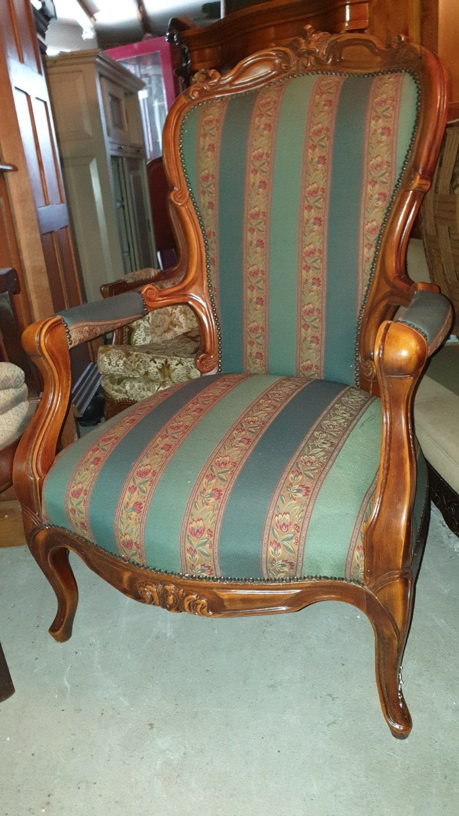 Elegante Barok Fauteuil met Rijkelijk Gestoffeerde Zitting, Ophalen, Hout, Gebruikt, Barok