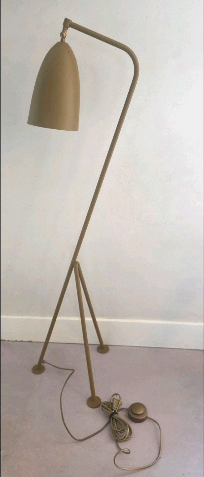 Vloerlamp 'Eigen Karakter' - Grasshopper stijl, RAL 8000, Huis en Inrichting, Gebruikt, 100 tot 150 cm, Modern, Mid-century, Industrieel
