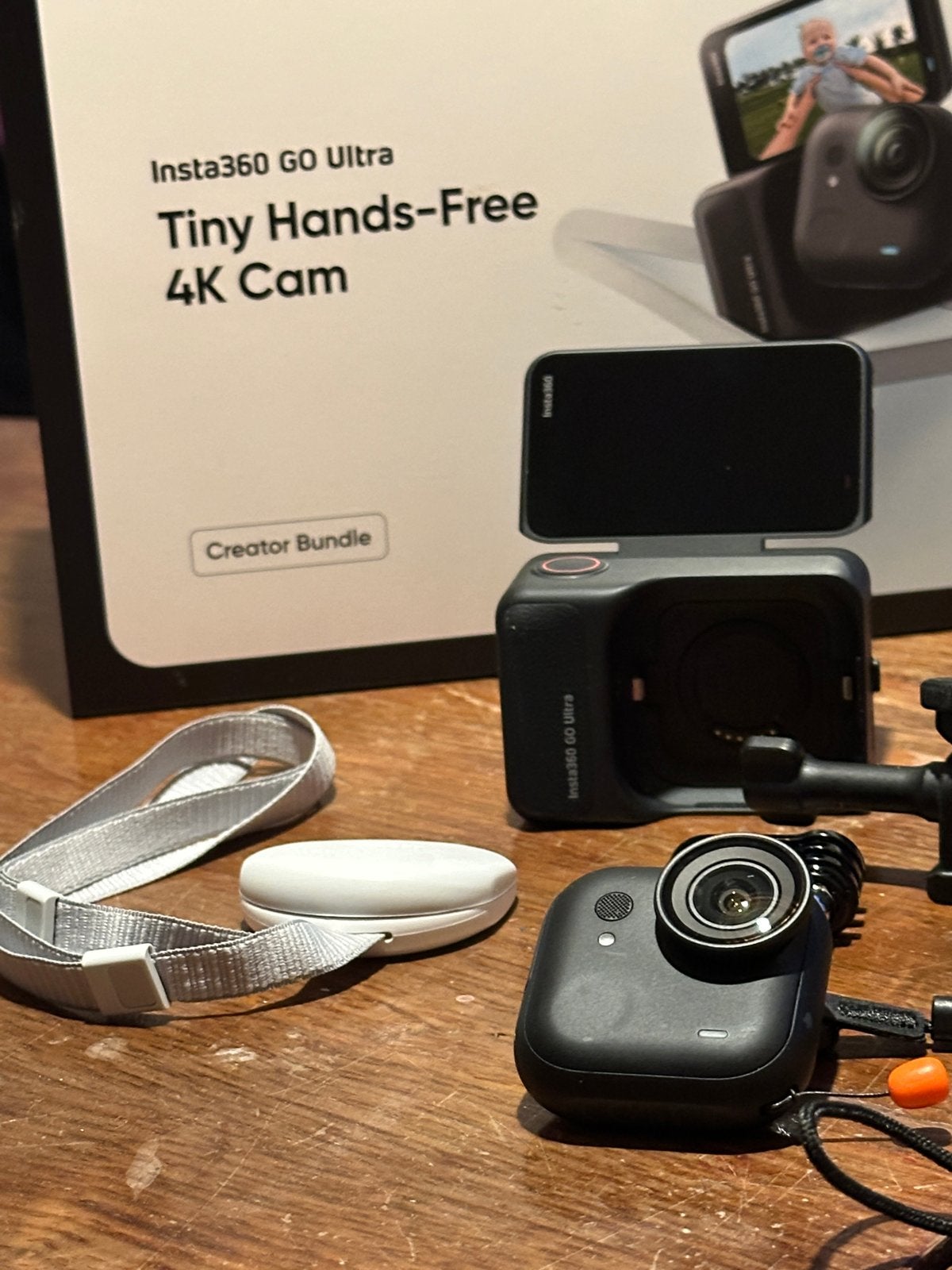 Insta360 GO Ultra Creator Bundle 4K Cam - Zwart - Nieuwstaat, Ophalen of Verzenden, Zo goed als nieuw, Overige merken