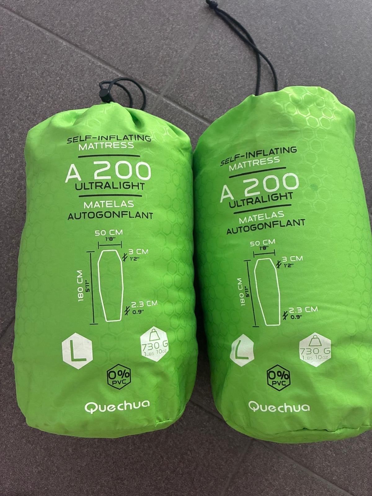Quechua A 200 Ultralight zelfopblazende matras (2 stuks), Caravans en Kamperen, Luchtbedden, Ophalen, Zo goed als nieuw, 1-persoons