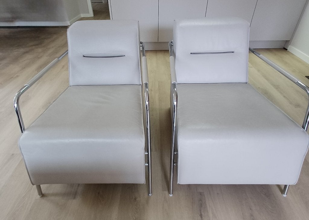 2x Topform design fauteuil leer , kleur licht grijs, Huis en Inrichting, Fauteuils, Ophalen, Gebruikt, Design, 50 tot 75 cm