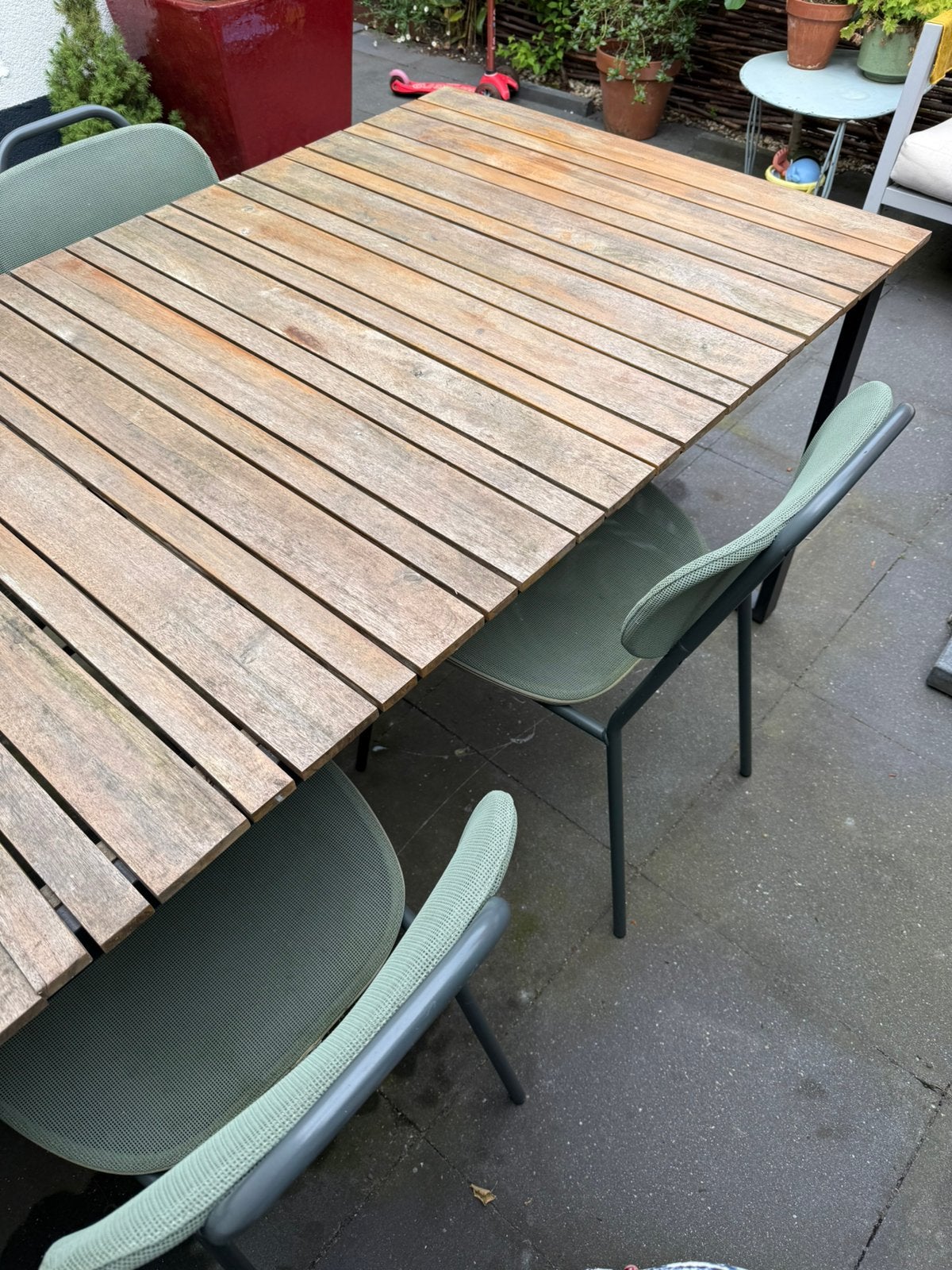 Tuintafel hout en staal 180x90 cm, Huis en Inrichting, Ophalen, Zo goed als nieuw