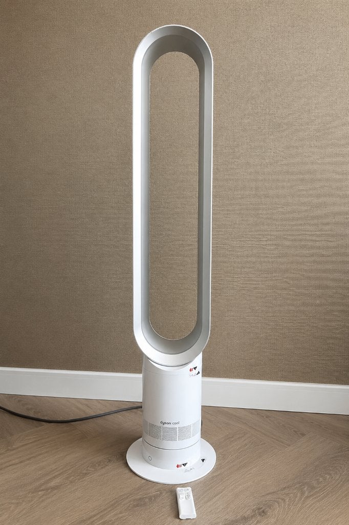 Dyson Cool AM07 torenventilator wit/zilver, Witgoed en Apparatuur, Ophalen of Verzenden, Zo goed als nieuw, Torenventilator