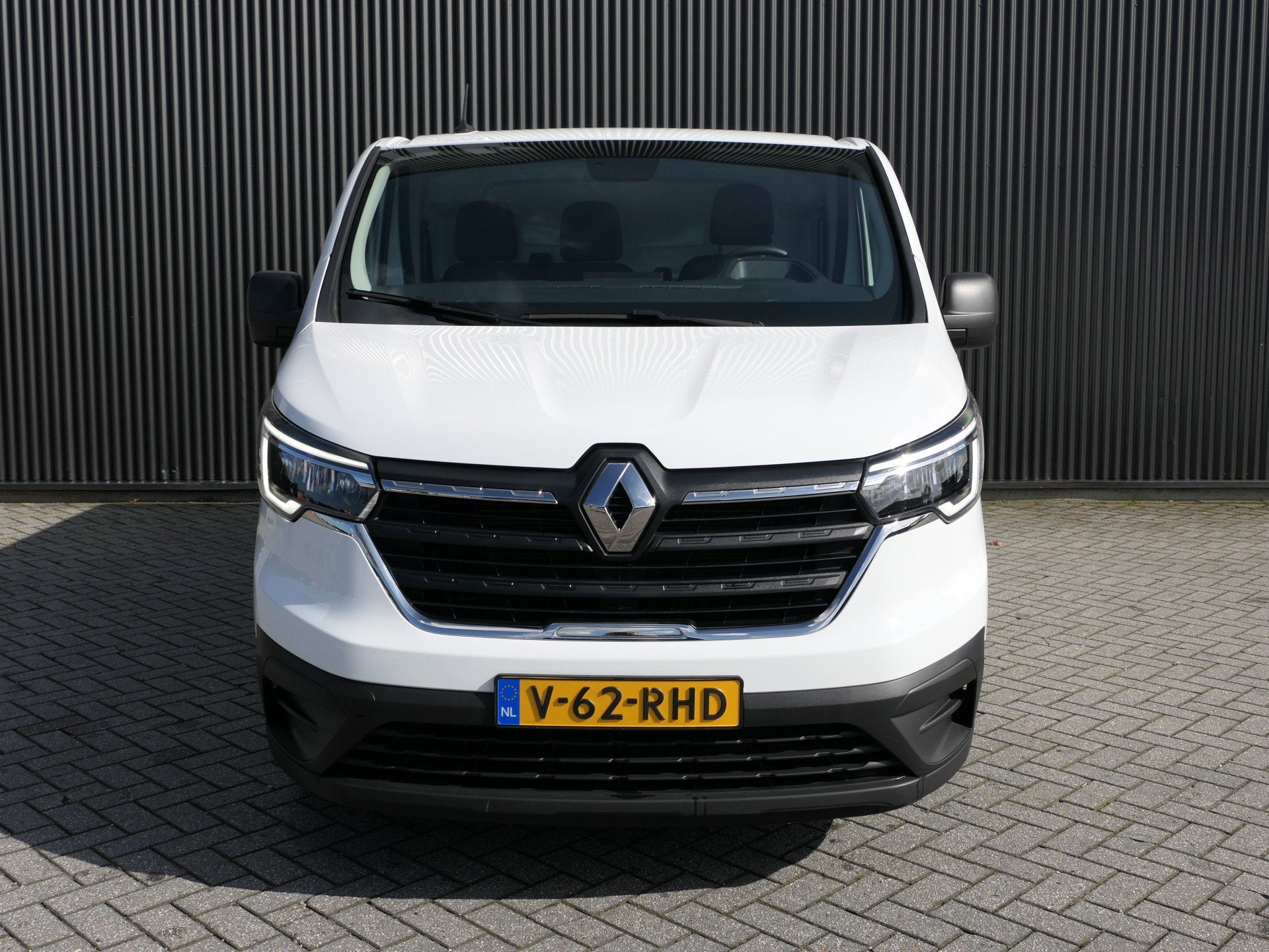Renault Trafic 2.0 dCi 130 T29 L1H1 Comfort - Bluetooth - Ra, Voorwielaandrijving, Stof, Gebruikt, 4 cilinders