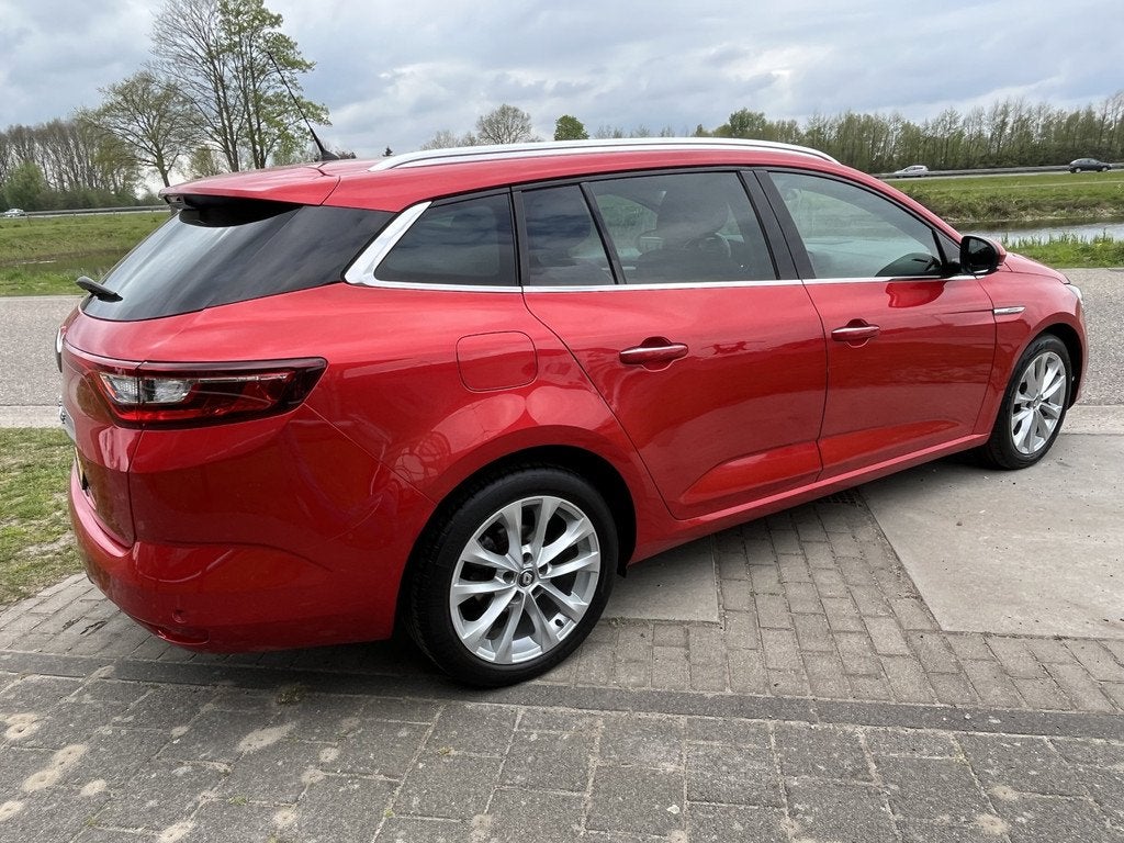 Renault Mégane Estate 1.2 132PK TCe Limited / Camera / Blin, Voorwielaandrijving, 12 maanden, Gebruikt, 4 cilinders
