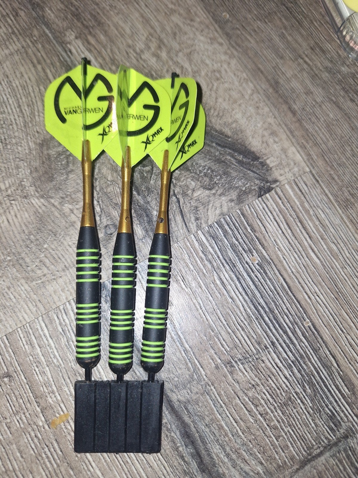 Dartpijlen Michael van Gerwen XQ Max, Ophalen