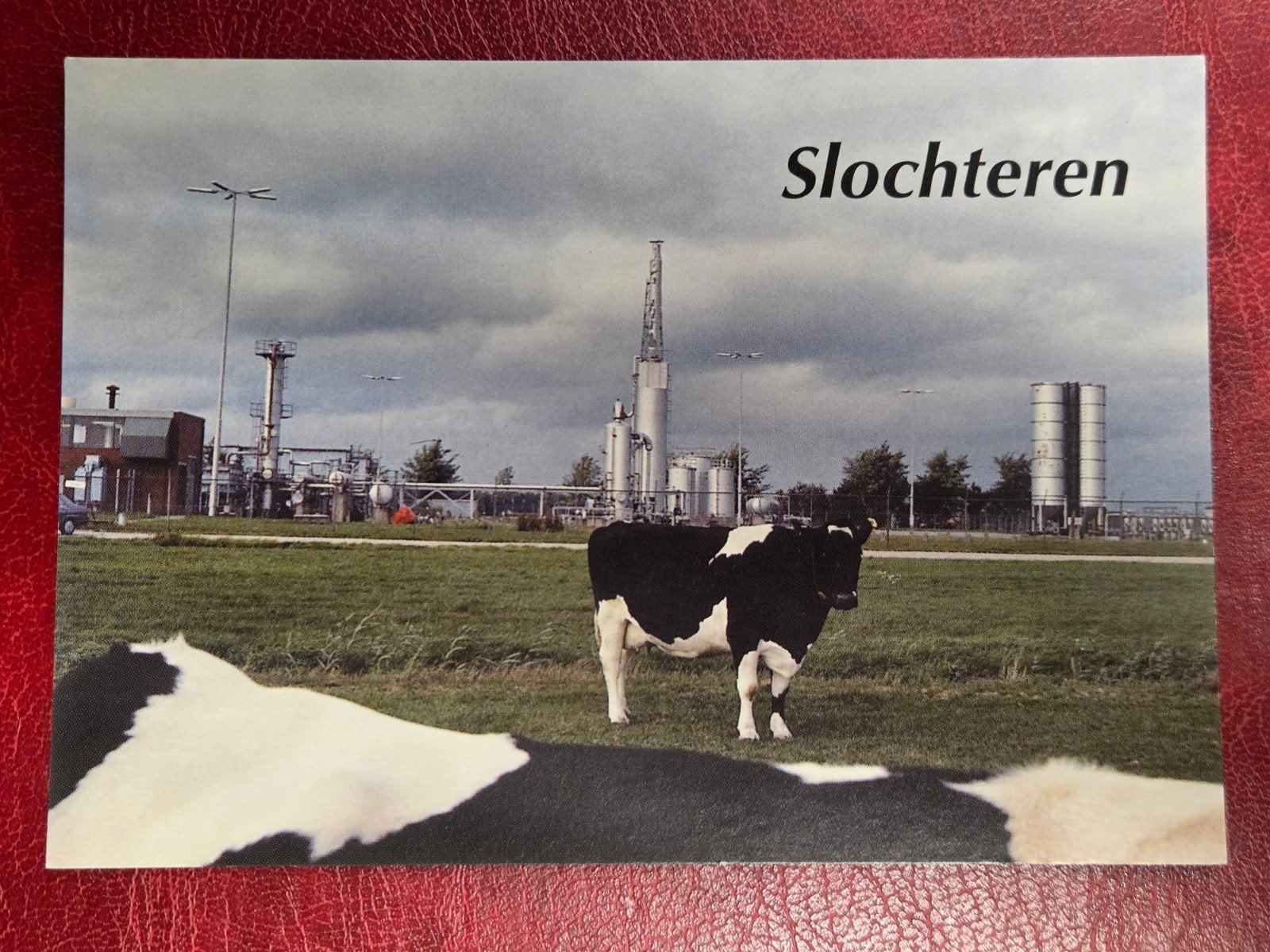 Slochteren bij Hoogezand-Sappemeer Gasbiering met koeien, Verzamelen, Ansichtkaarten | Nederland, Ophalen of Verzenden, 1980 tot heden