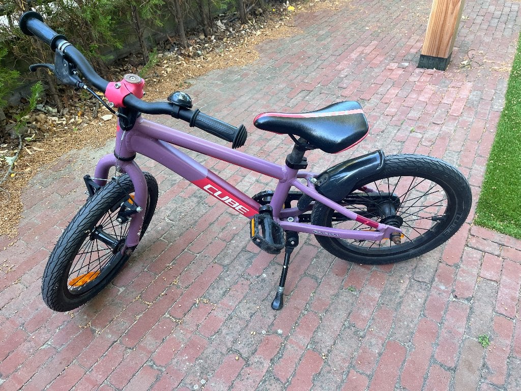 Cube 160 kinderfiets, Fietsen en Brommers, Ophalen, Terugtraprem, 16 tot 20 inch, Zo goed als nieuw