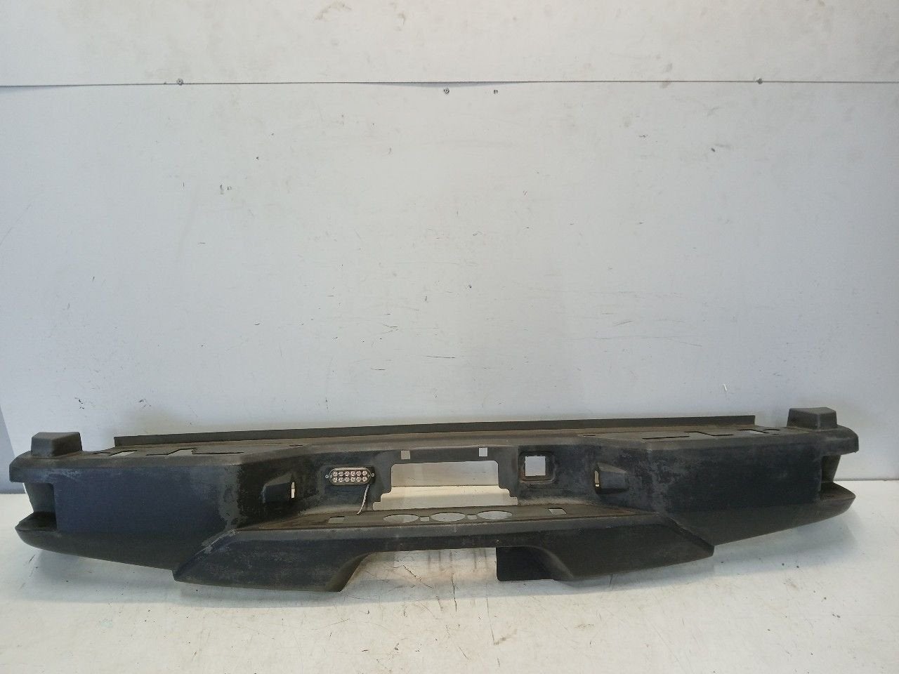 Bumper achter Chevrolet Avalanche, Onderdelen@venauto.nl, Van der Ven Autorecycling B.V., Gebruikt, Ettenseweg 76, 4706 PB Roosendaal, The Netherlands
