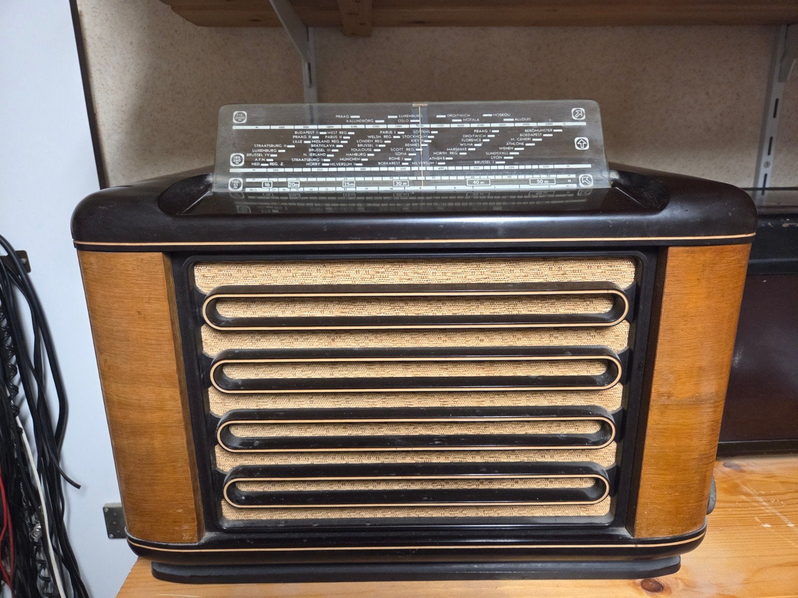 Vintage Philips BX560A Radio uit 1946 - Klassieke Buizenrad, Ophalen, Niet werkend, Radio
