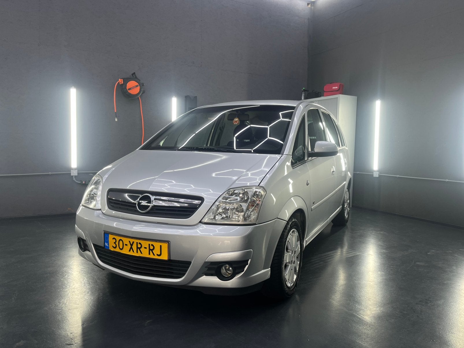 Opel Meriva 1.6 Automaat – 2007, Auto's, Dealer onderhouden, Zwart, 4 cilinders, Origineel Nederlands