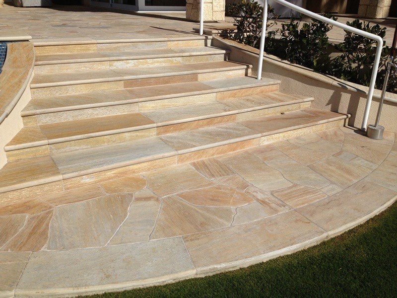 Zwembadrand-Traptrede Brasil Yellow 1000x350x30mm halfrond, Nieuw, Ophalen of Verzenden, Natuursteeninfo BV, Overige typen