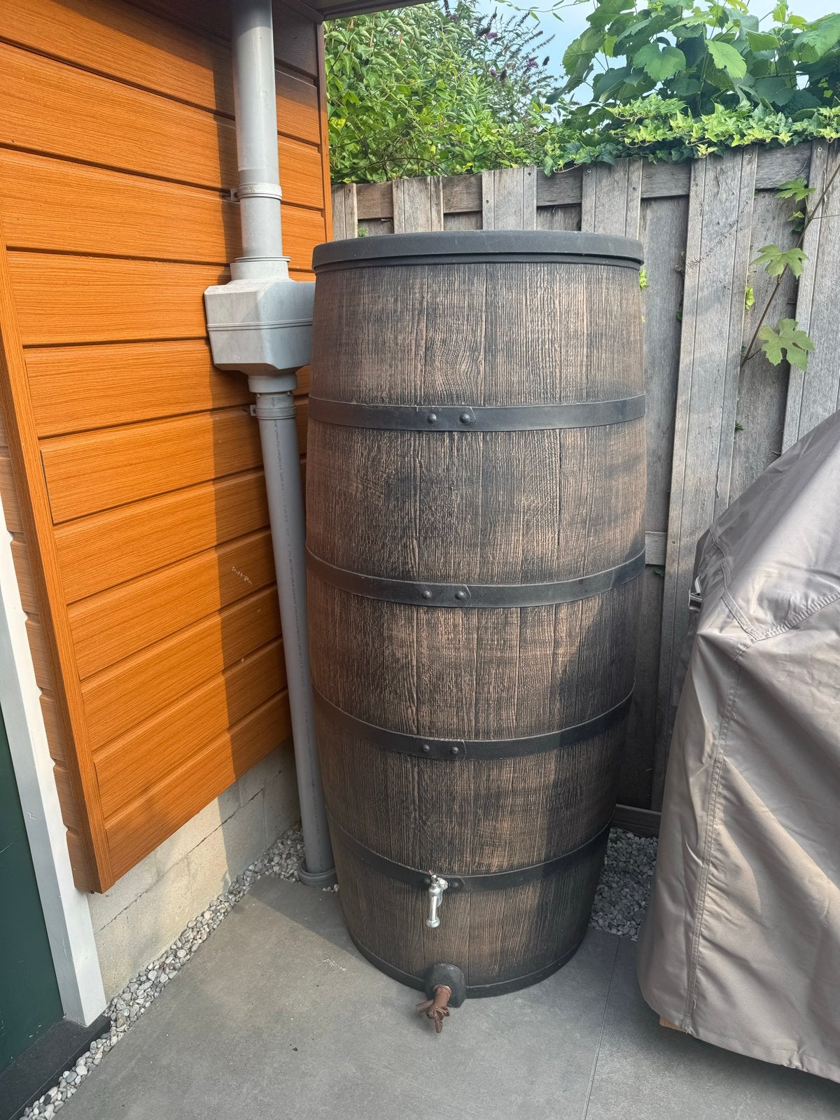 Kunststof regenton in houtlook met kraantje (500 liter), Tuin en Terras, Regentonnen, Ophalen, Kunststof, Gebruikt, Met kraantje